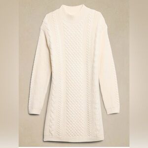 Banana Republic Ivory Cable Knit Sweater